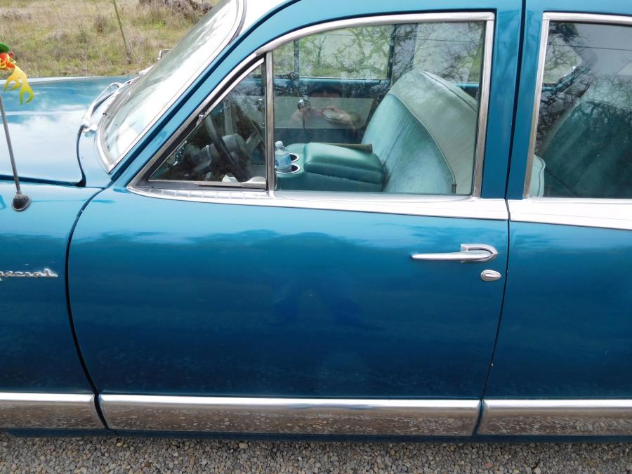 Детали экстерьера Kaiser Special 4-Door Sedan 1954 года  (фото 21 из 47)